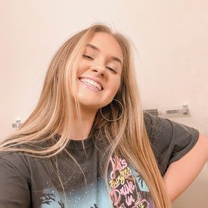 Meet your Posher, Cais